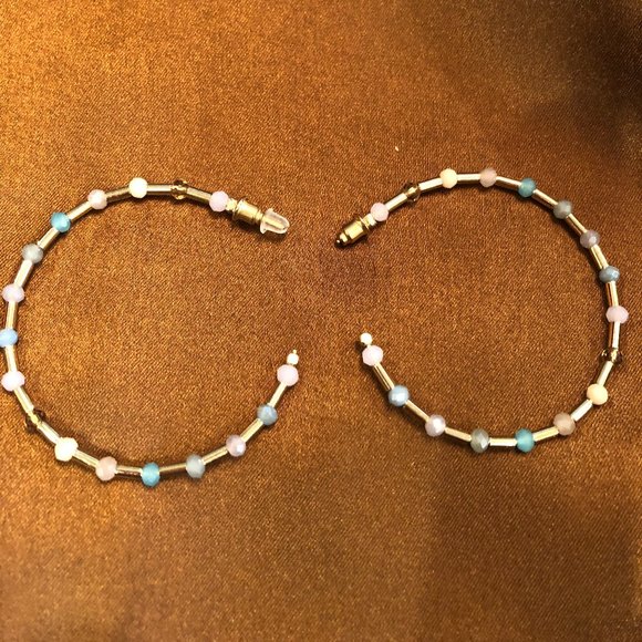 Hudson's Bay Shades of Sea Double-Layer Stone Necklace and Earrings Set. - Picture 4 of 10